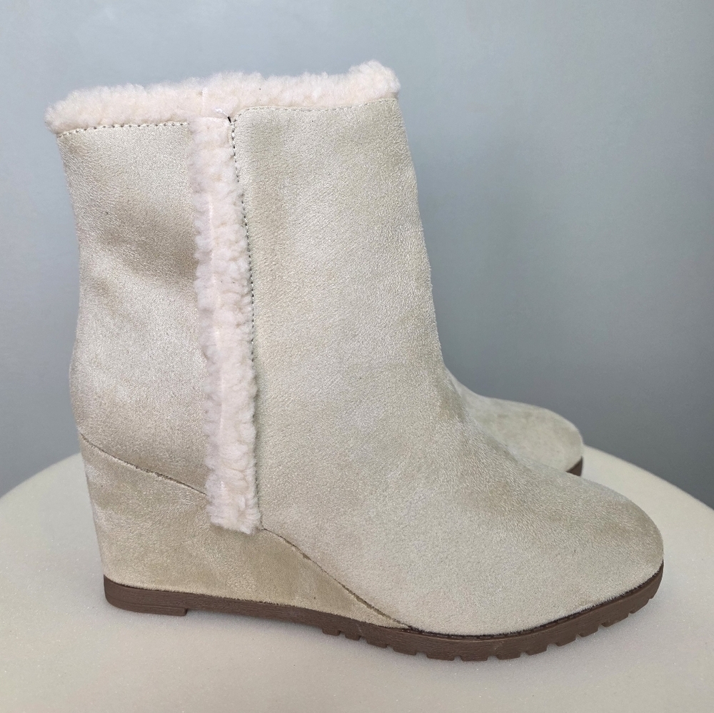 Journee Collection Cozy Faux Shearling Trim Wedge Ankle Boots Cream Suede- 7.5